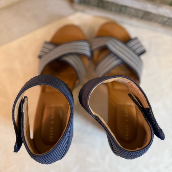 Kelly & Katie Gala Espadrille Wedge Sandal Women’s Size 11M. Blue /White Stripe - Picture 8 of 10
